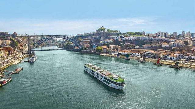 River cruise Europe: Radiance ship in Portugal with Emerald Waterways
